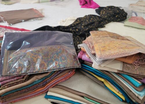 The Art of Elegance: Pashmina Shopping in Srinagar